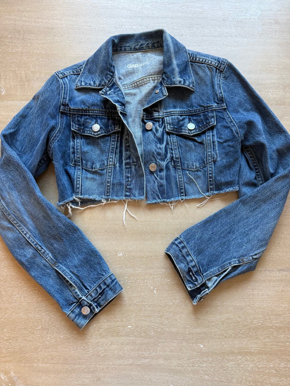 Gap 1969 Cropped Trucker Jacket Size M
